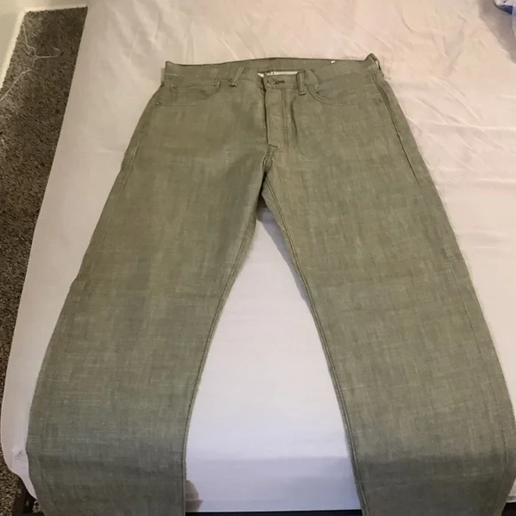 Levi Jeans brand new no tags - Picture 3 of 5